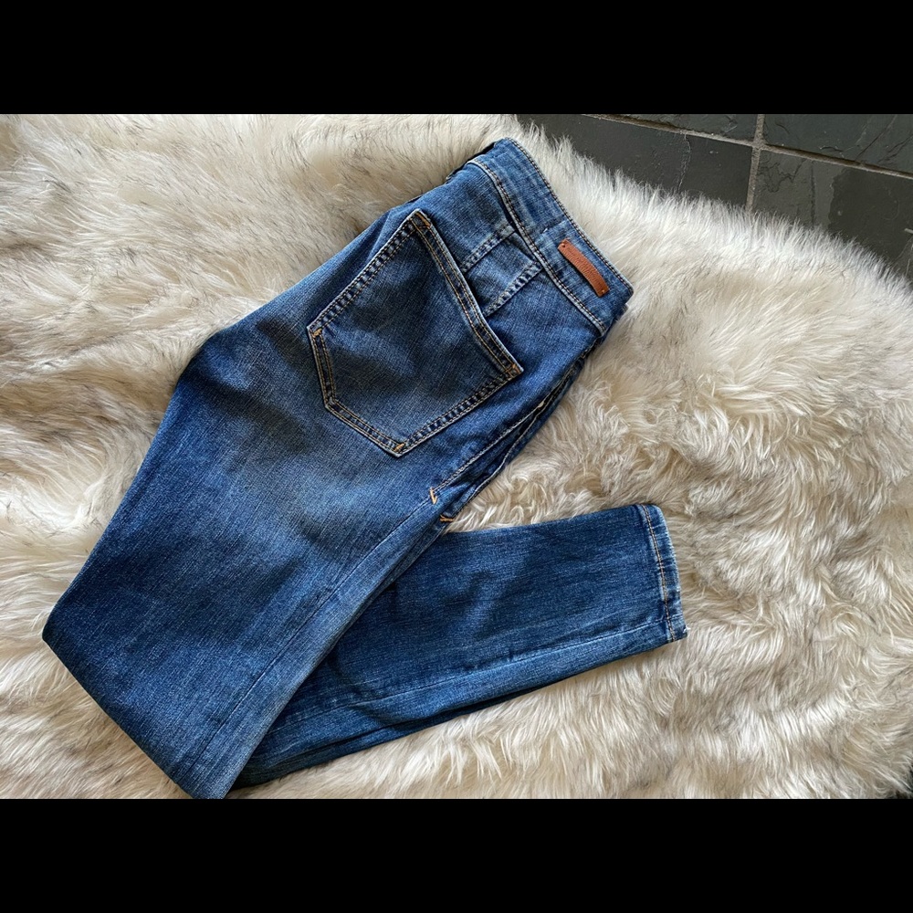 Anthology Pilcro high rise skinny jeans, size 26